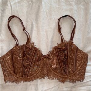 Victorias Secret lingerie bronze bra